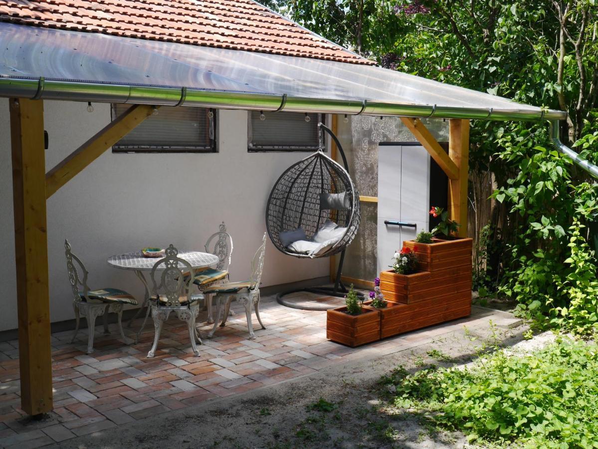 Apartamento Fenyves-Lak Szalkszentmárton Exterior foto